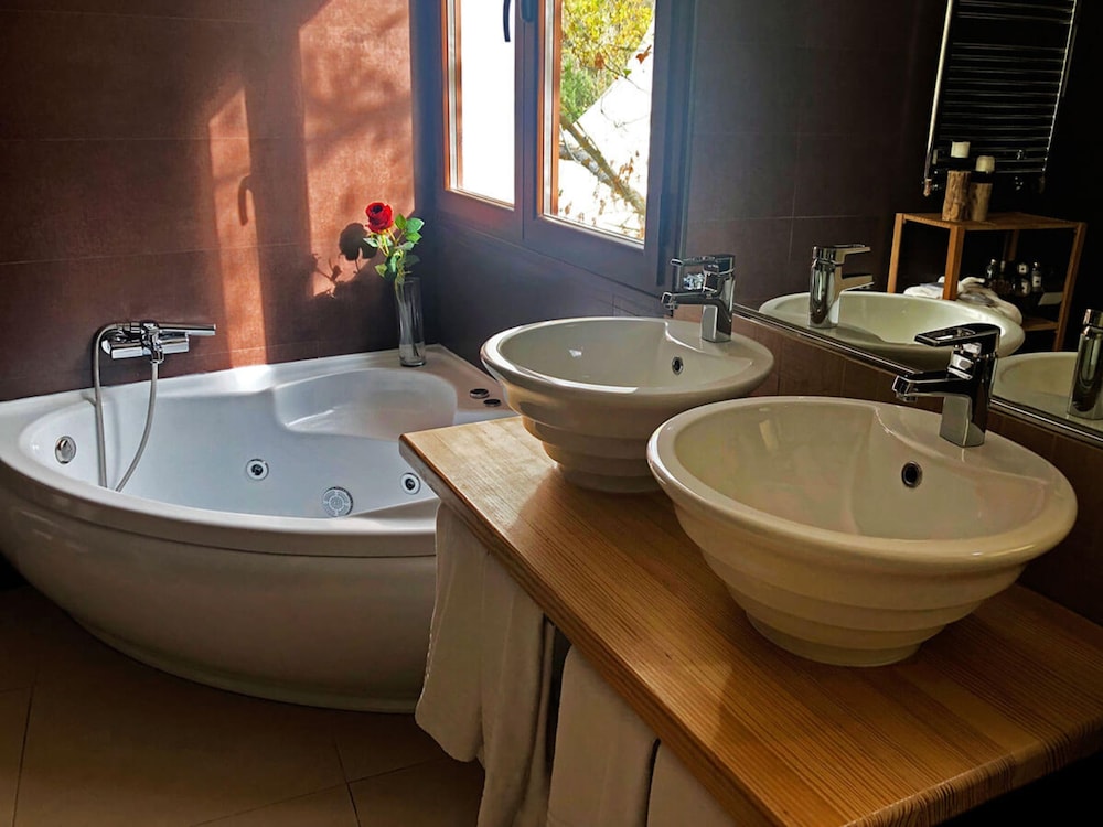 Junior Suite, 1 Bedroom, Hot Tub photo 3