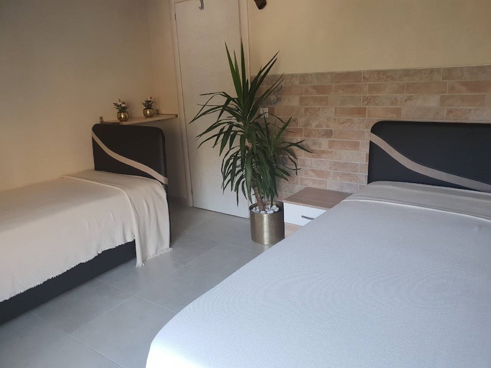 Double or Twin Room, Mountain View photo 1