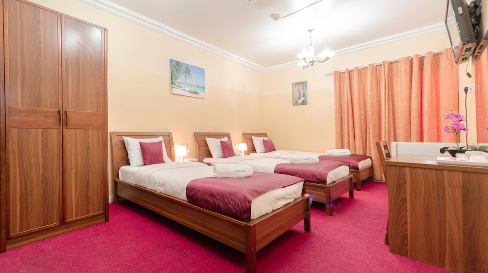 Standard Triple Room photo 3