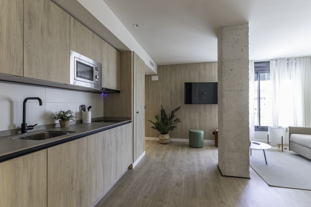Deluxe Apartment, 1 Bedroom - Photo 3