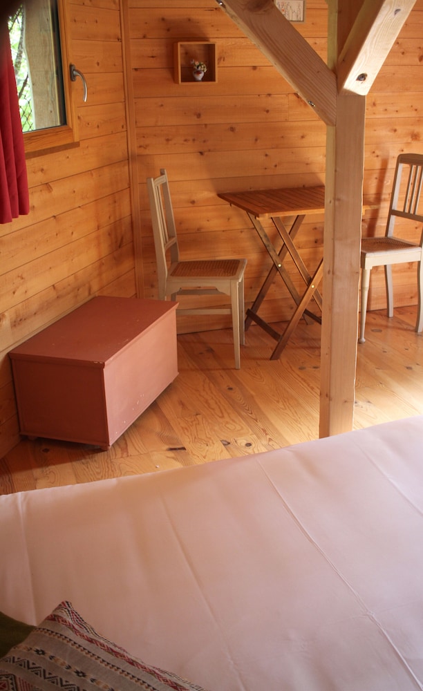 Traditional Tree House, 1 Bedroom, Park View (Cabane du Funambule) photo 3