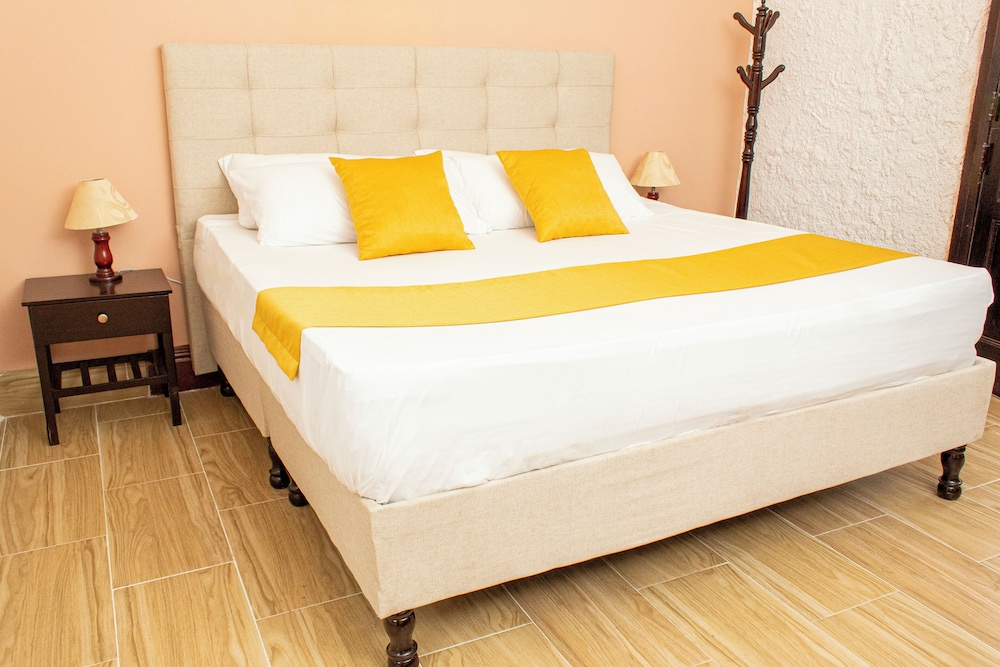 Deluxe Suite, 1 King Bed with Sofa bed, Balcony