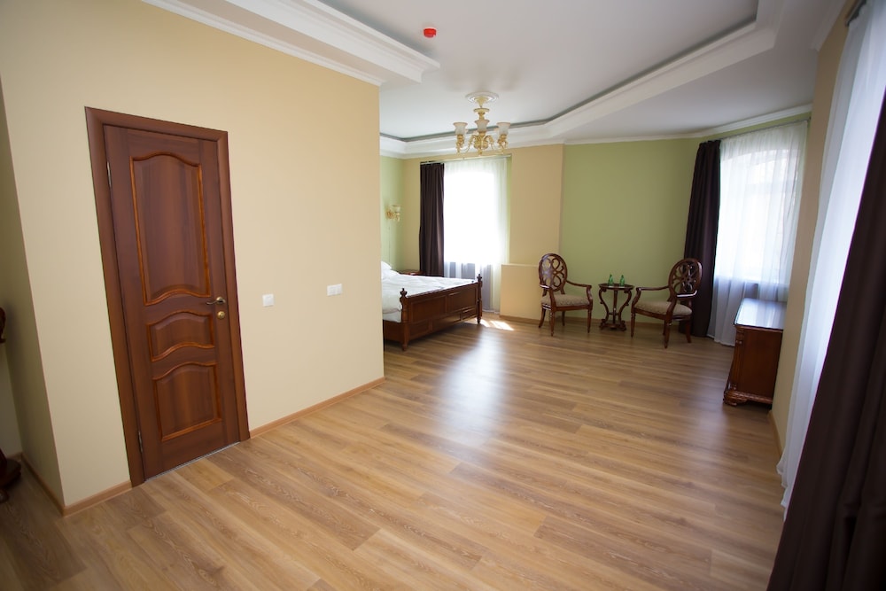 Standard Double Room photo 3