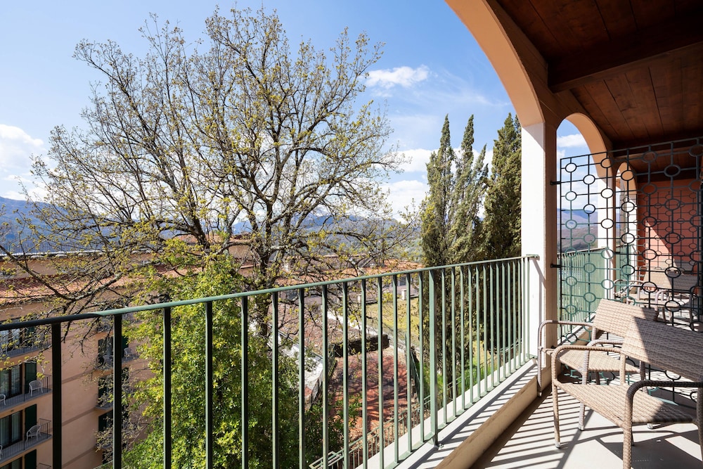Classic Room, 1 King Bed, Balcony - Photo 4