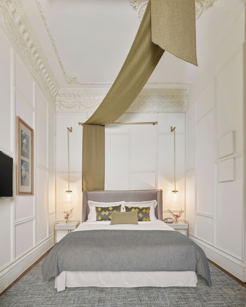 Deluxe Double Room, Courtyard View photo 2