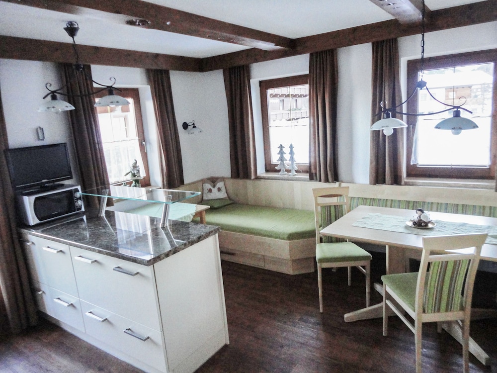 Apartment, 3 Bedrooms (4-8 Persons, 95qm) photo 2