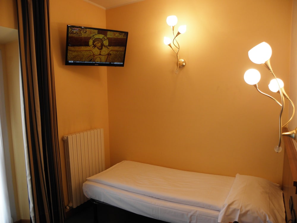 Single Room photo 1