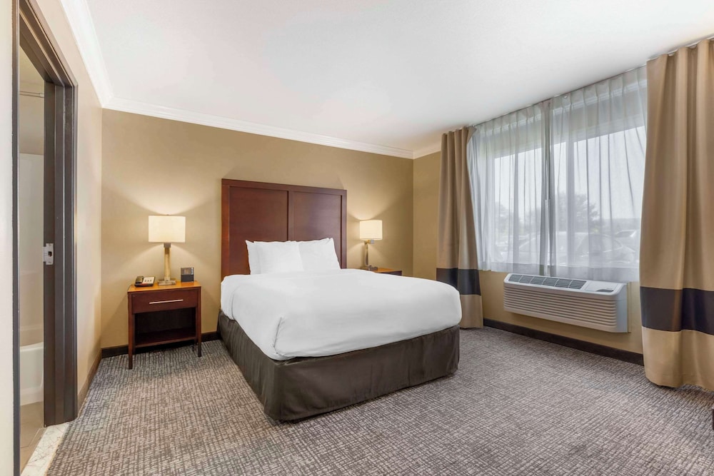 Suite, Multiple Beds, Accessible, Non Smoking - Photo 2