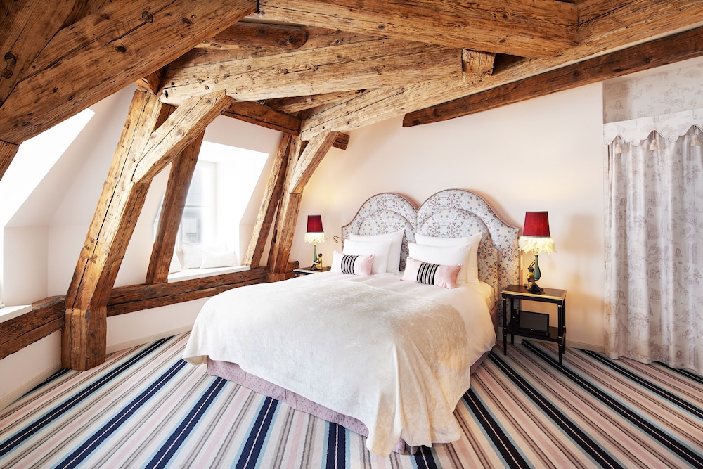 Grand Royal Double Room