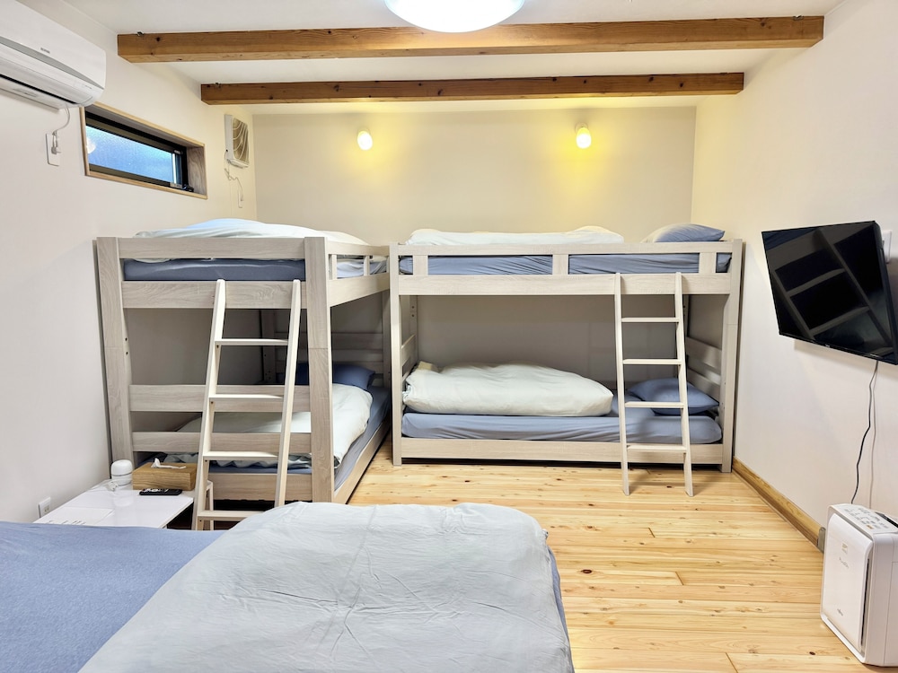 Family Cottage, Multiple Beds, Non Smoking photo 2