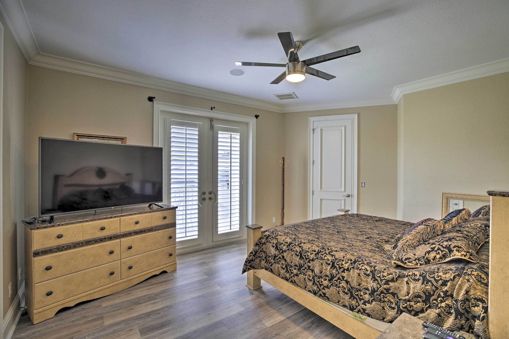 House (4 Bedrooms)