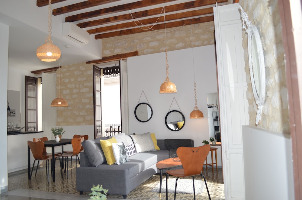 Loft, City View (2A)