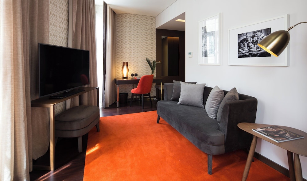Executive Room (Grand View)