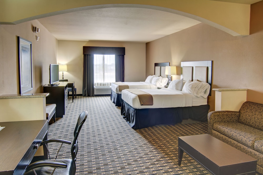 Suite, Multiple Beds - Photo 1