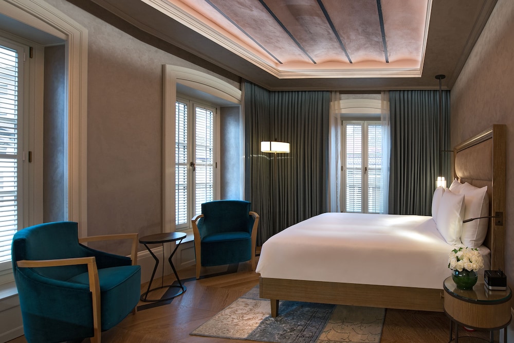Superior Room, 1 Queen Bed (Premier Room)