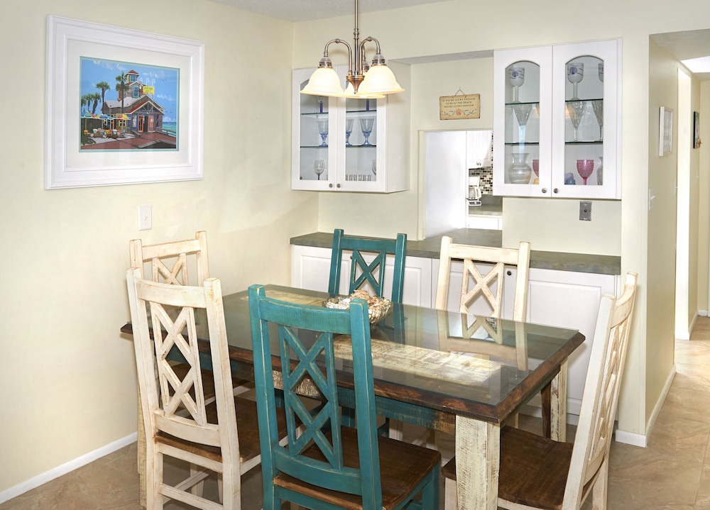 Premium Condo, 2 Bedrooms, Oceanfront photo 2