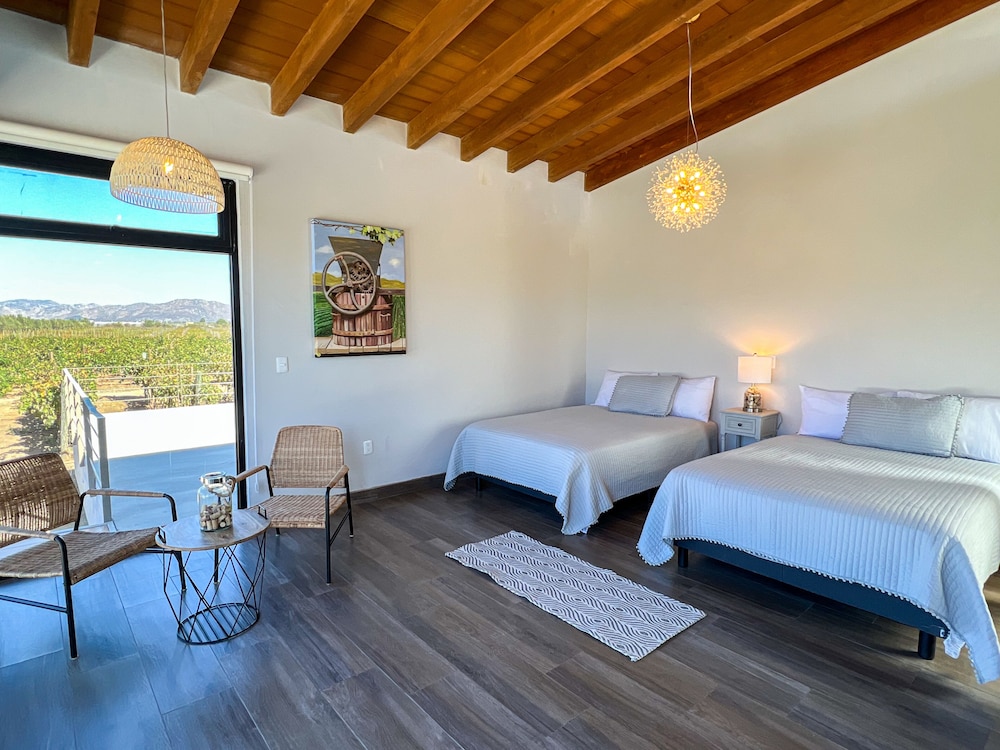 Deluxe Double Room, Vineyard View