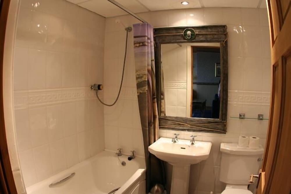 Classic Quadruple Room - Photo 4