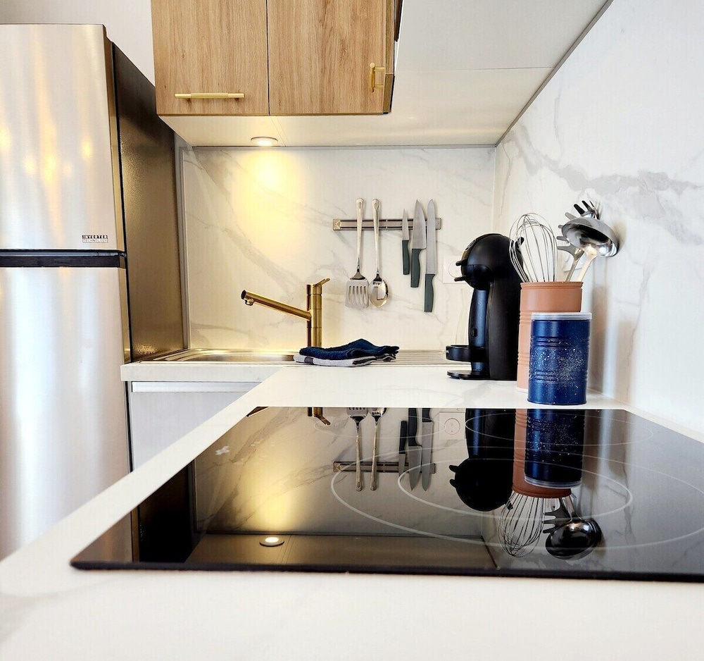 Apartment, Private Bathroom (le 56 Bleu Bourget)