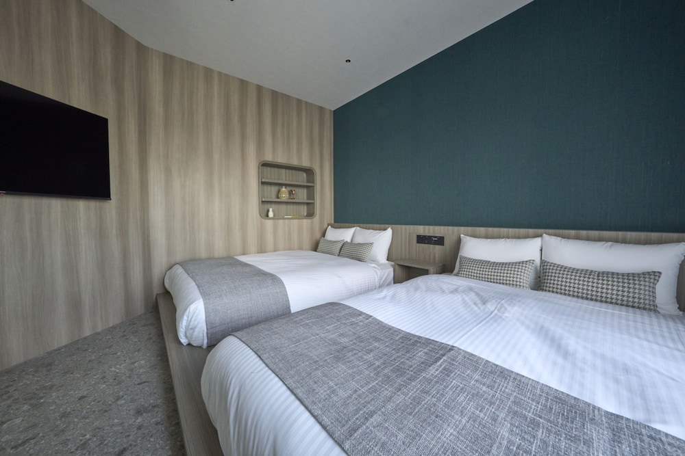 Basic Suite photo 2