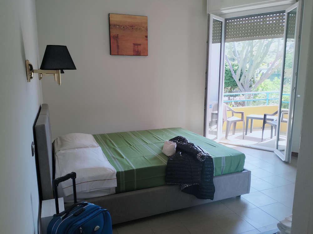 Standard Double Room, Hill View - Photo 2