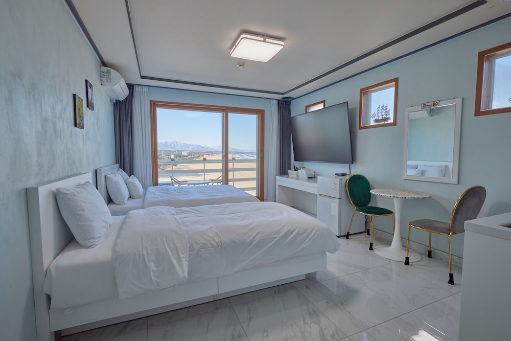 Room (Elmar Twin, Single+Single, Ocean View)