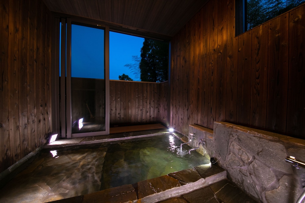 Annex Japanese Western Style room with Semi Open Air Bath -non smoking - Photo 3