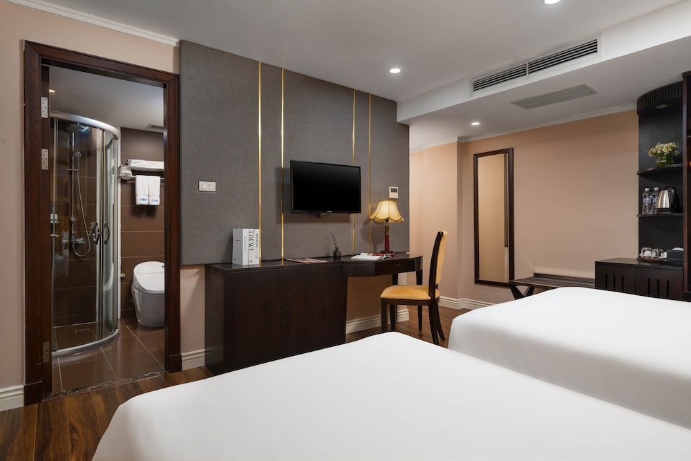 Executive Double or Twin Room, 1 Bedroom, Non Smoking, City View photo 2