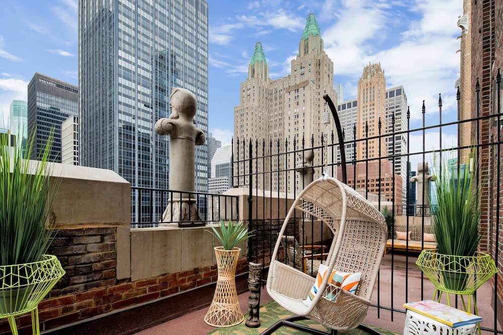 Suite, 1 Bedroom (Balcony)