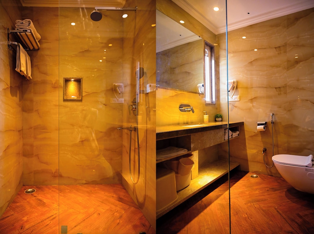 Executive Room - Photo 4