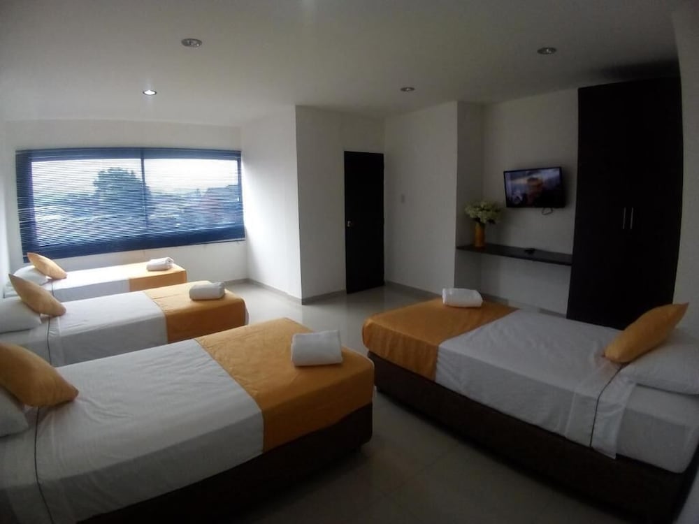 Family Quadruple Room photo 1