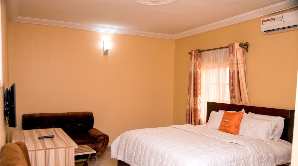Room (King) photo 1