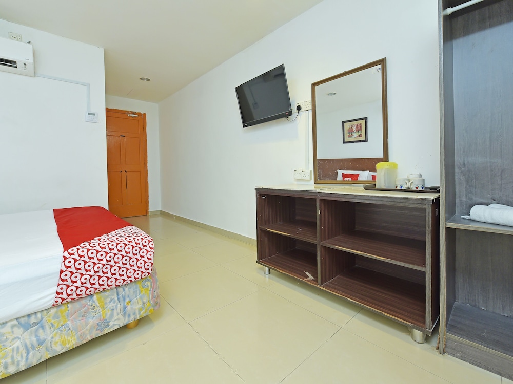 Deluxe Double Room, 1 Queen Bed photo 3