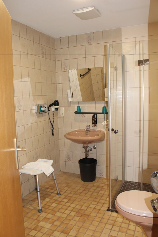 Standard Single Room, Non Smoking, Mountain View photo 2
