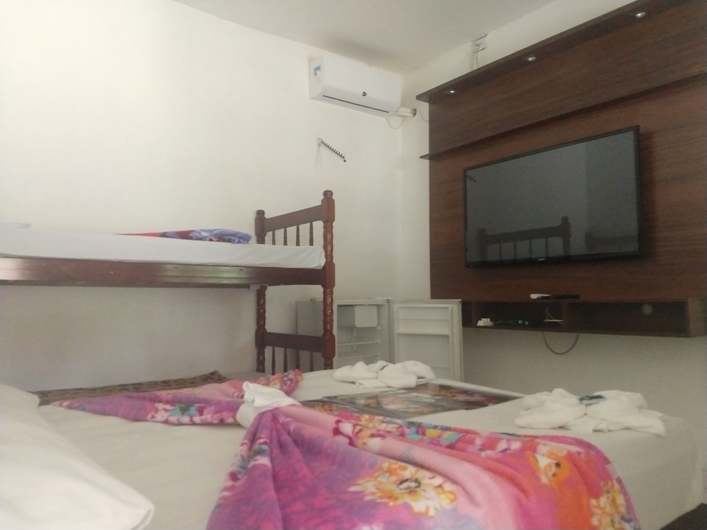 Standard suite with window - Photo 2