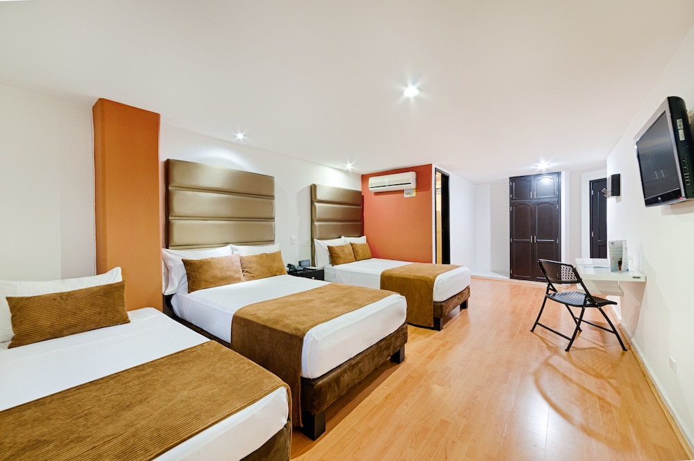 Triple Room
