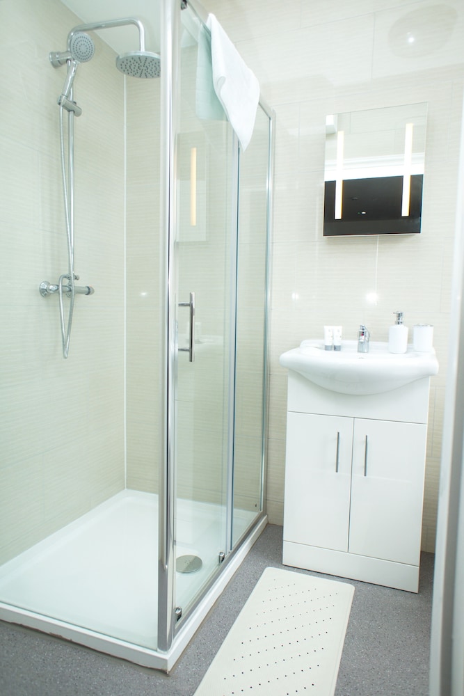 Standard Triple Room - Photo 4