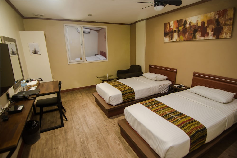 Standard Twin Room, 2 Twin Beds, Accessible, Non Smoking - Photo 1