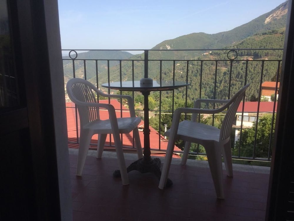 Double Room, Balcony, Sea View photo 2