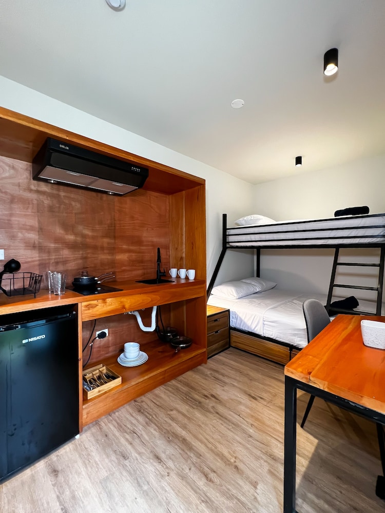 Deluxe Studio Suite photo 2