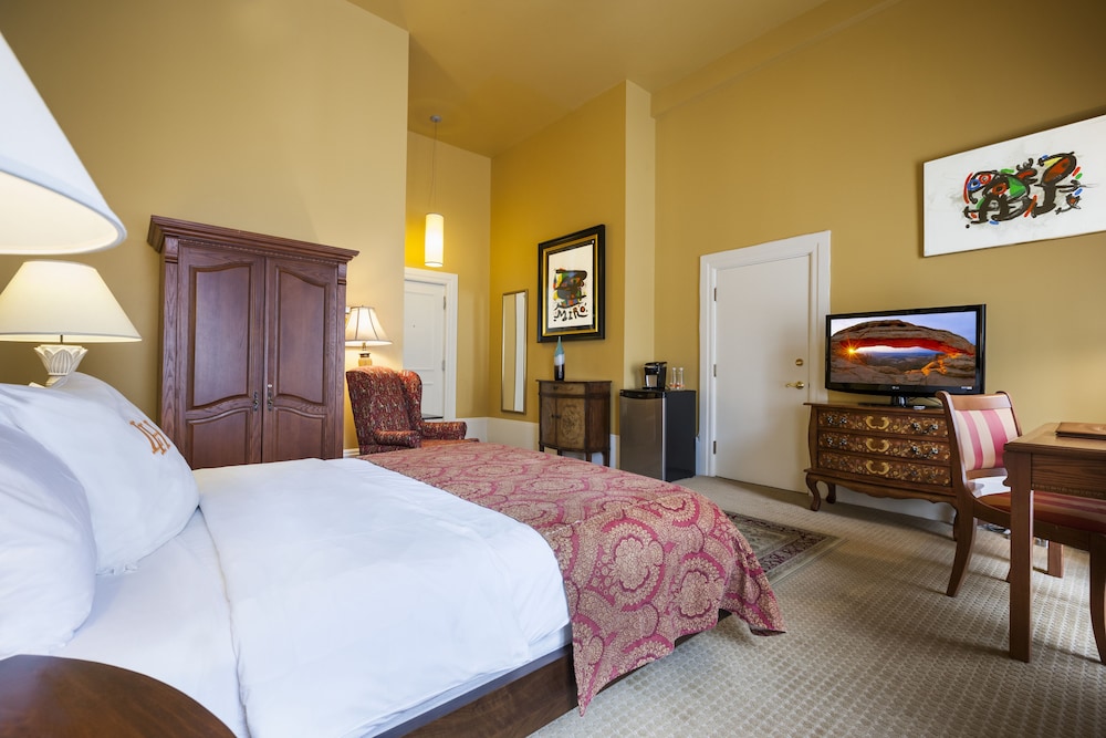 Superior Room, 1 Queen Bed - Photo 6