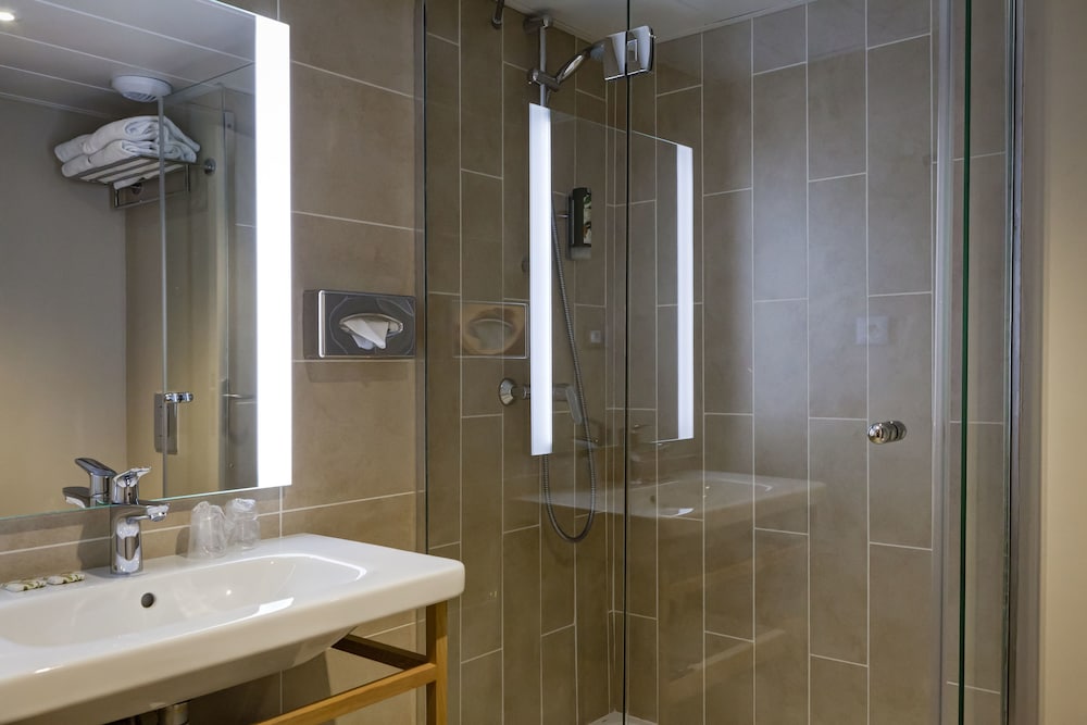 Superior Double or Twin Room - Photo 8