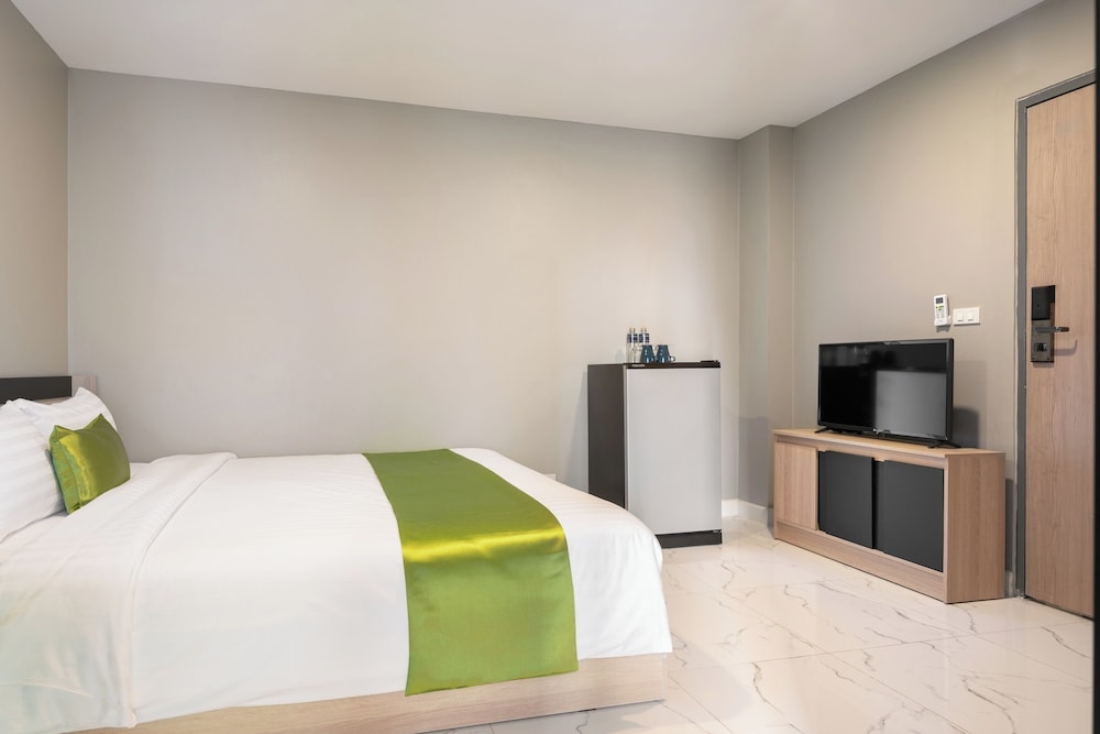 Deluxe Room - Photo 4