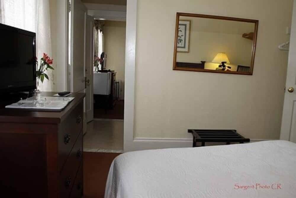 Junior Suite, 1 Queen Bed