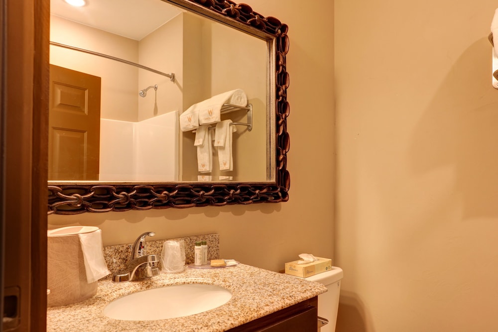Deluxe Room, 1 King Bed