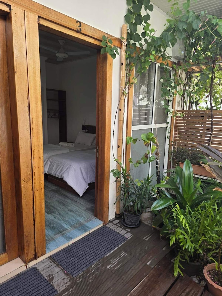 Twin Room, 3 Bedrooms photo 1