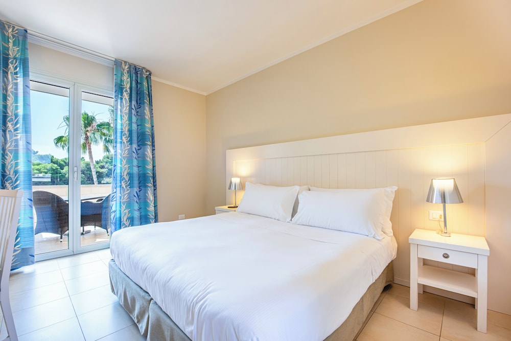 Superior Double Room (Lato Piscina)