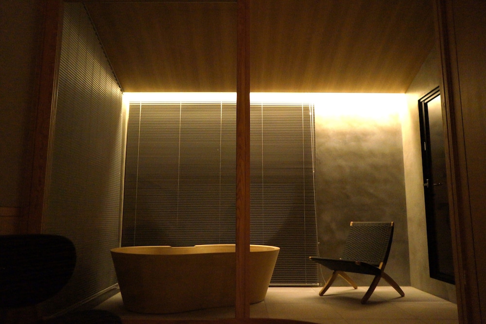 Superior Twin Room with Private Half Outdoor Bath, Non Smoking photo 2
