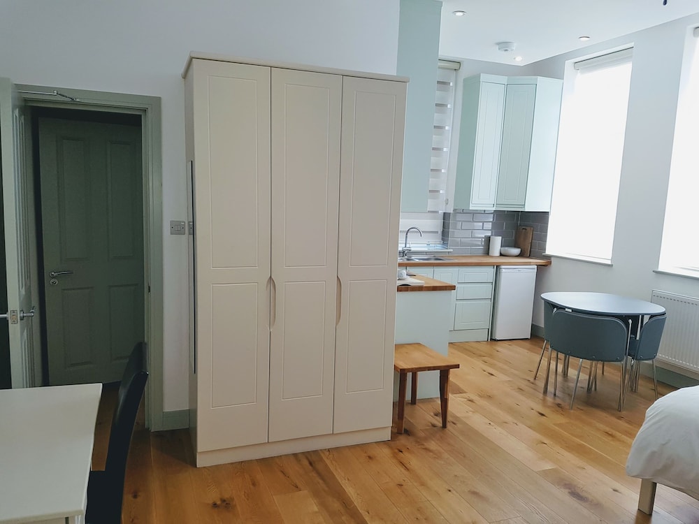 Comfort Studio, Ensuite (With Fully Fitted Kitchen) photo 2