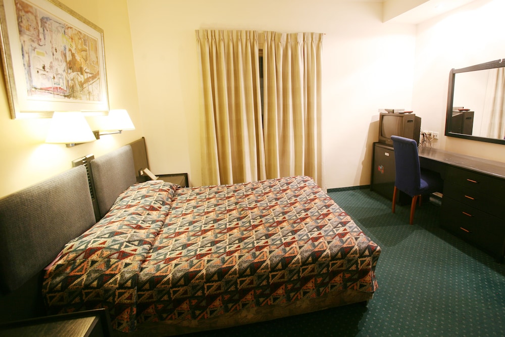 Classic Double or Twin Room City View